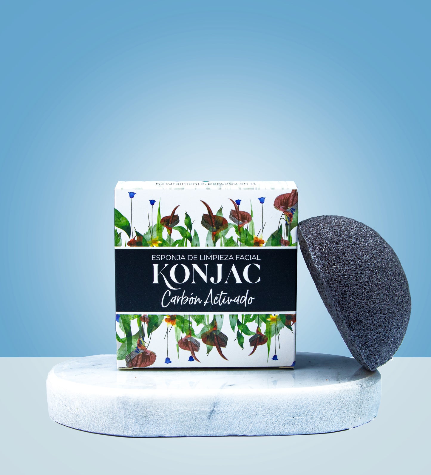 Esponja Facial Konjac con Carbón activado, limpieza profunda para pieles mixtas a grasas.