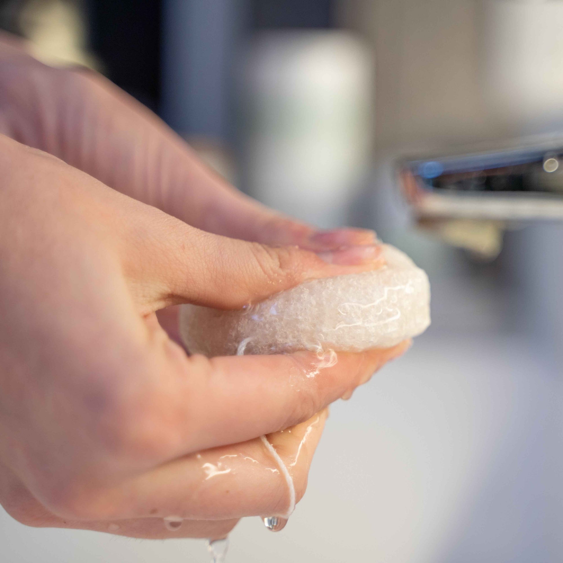 Esponja Konjac para pieles sensibles.